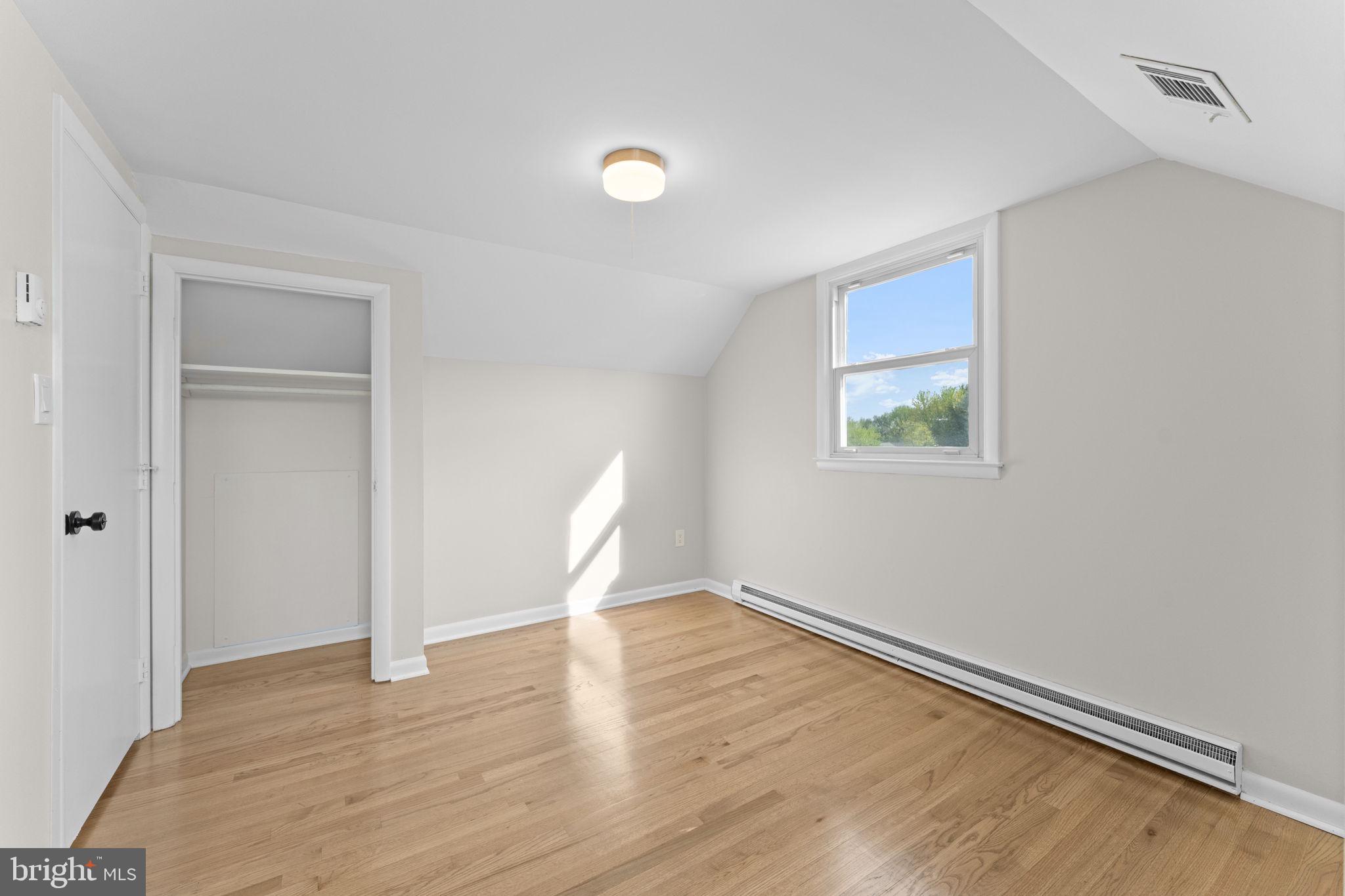 RIVIERA BEACH - Residential