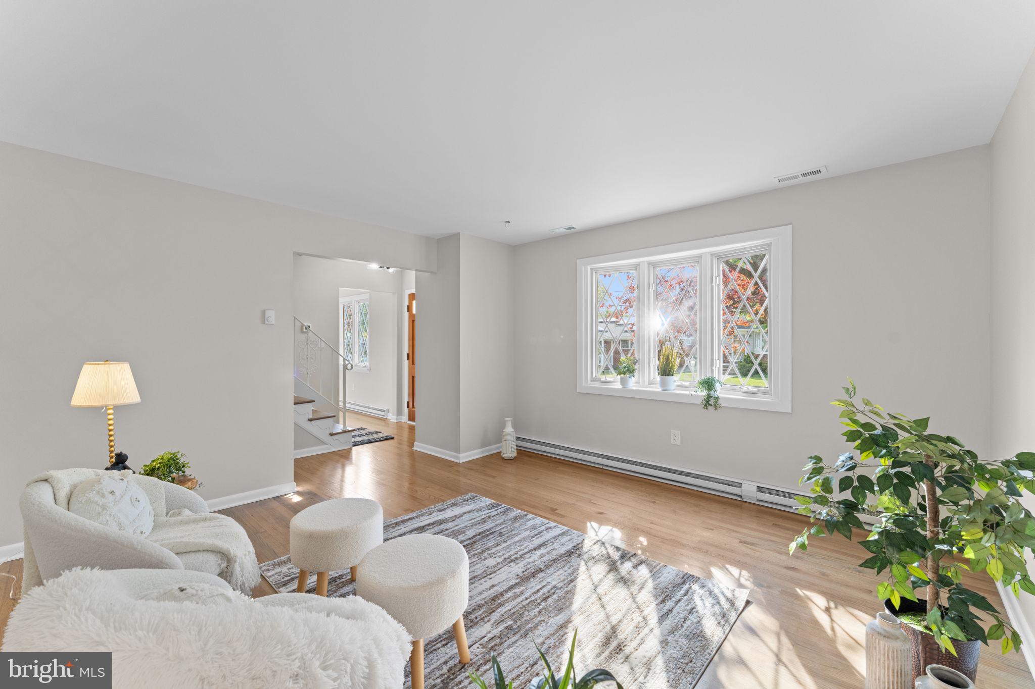 RIVIERA BEACH - Residential