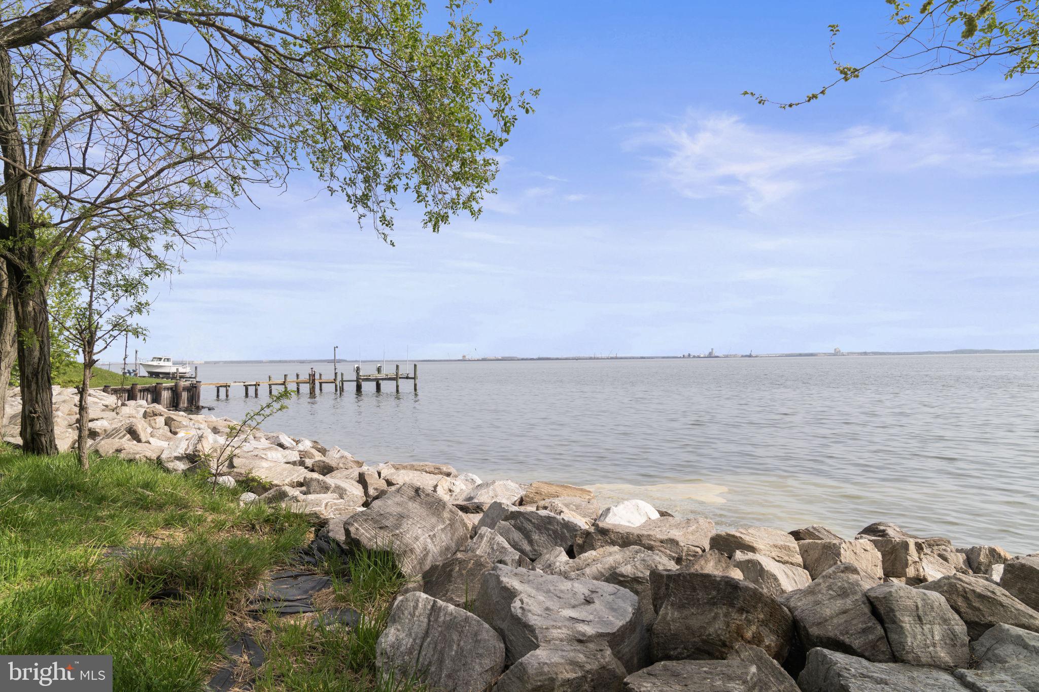 RIVIERA BEACH - Residential