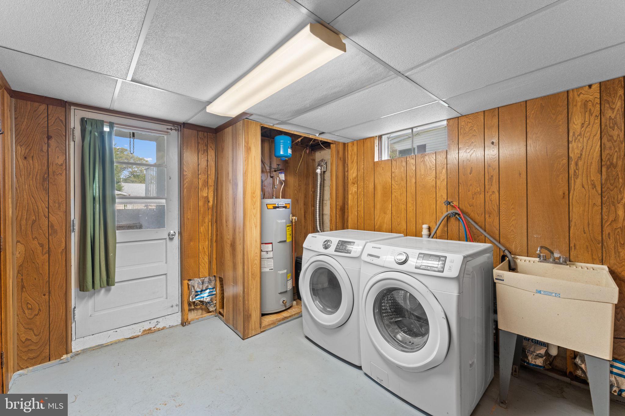 RIVIERA BEACH - Residential