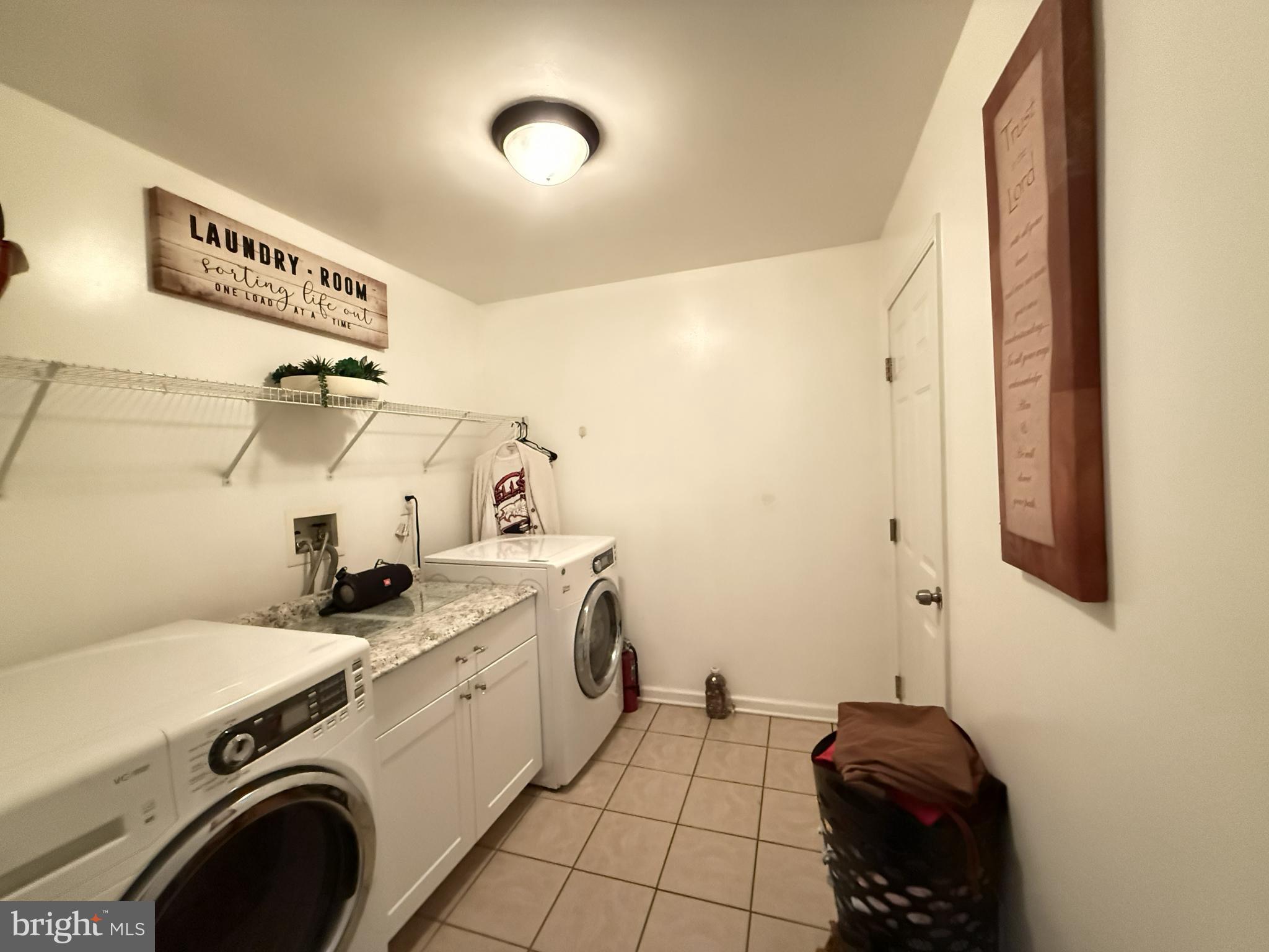 SAW CREEK ESTATES - Residential