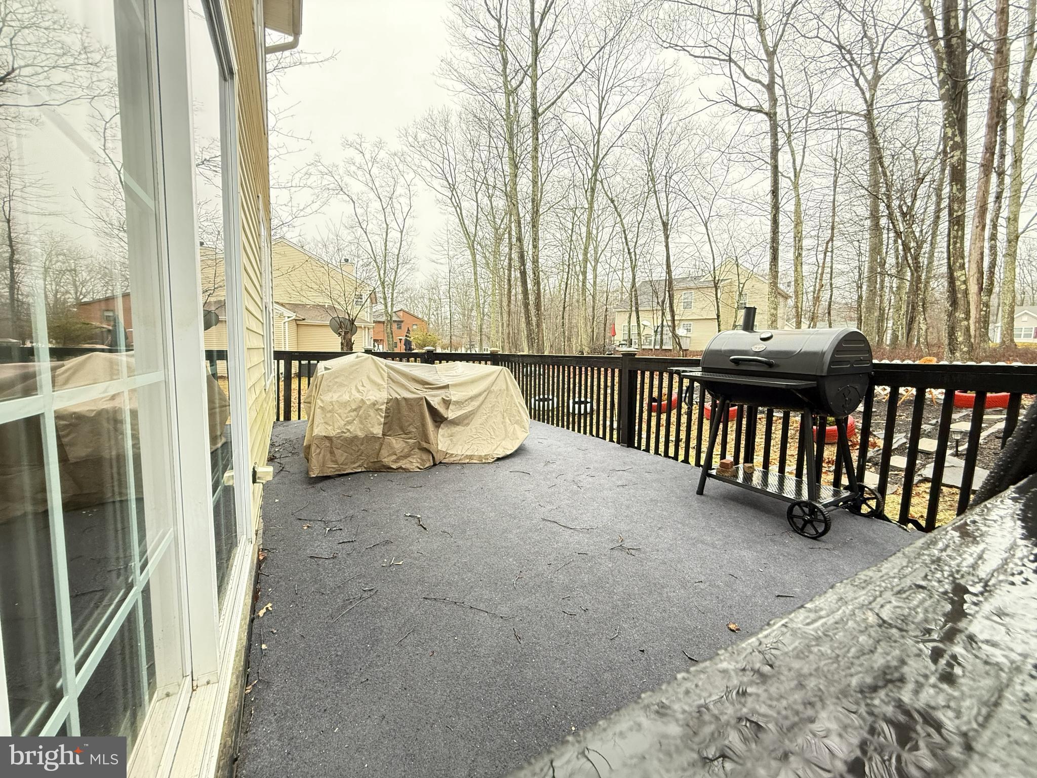 SAW CREEK ESTATES - Residential