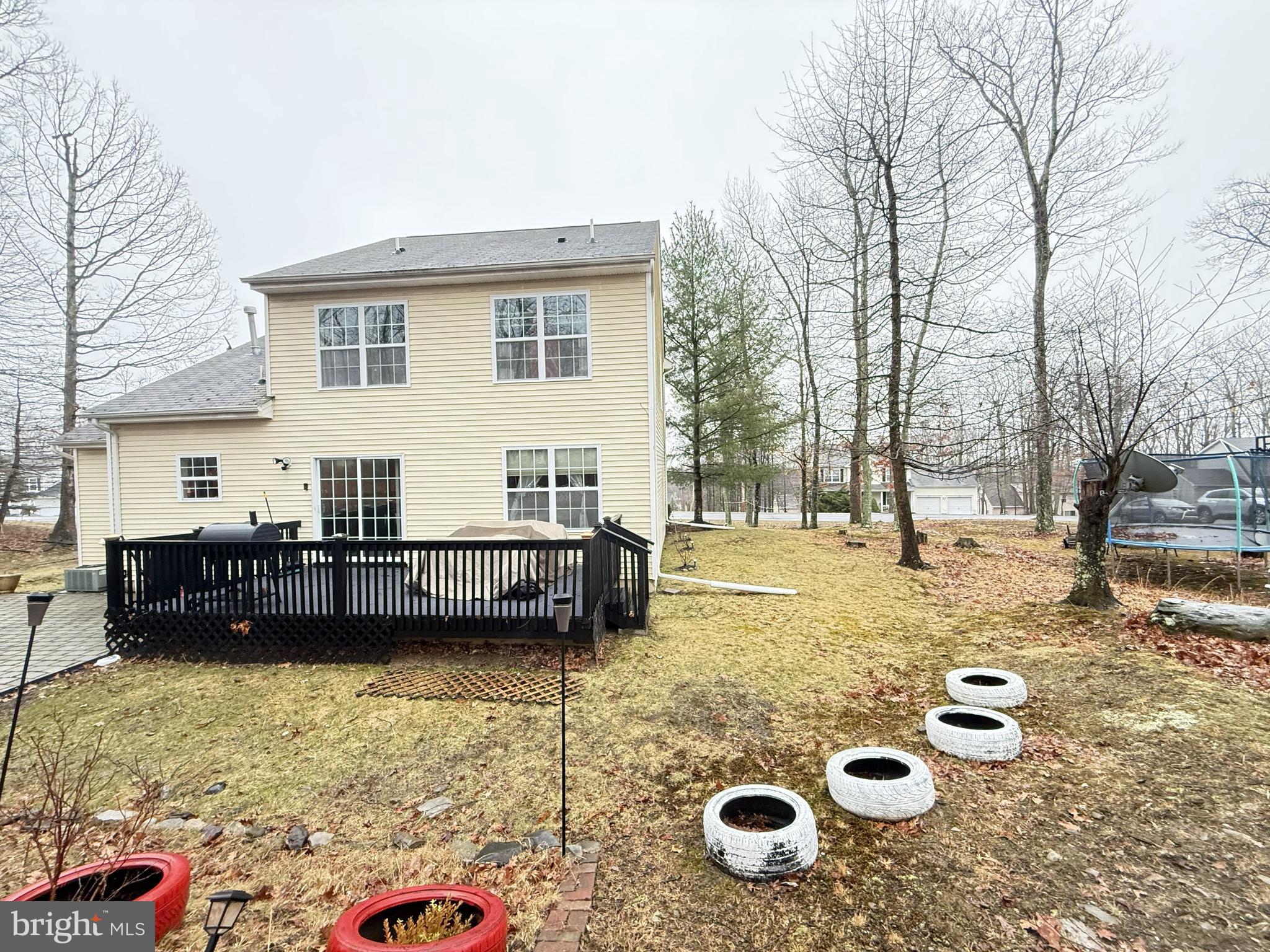 SAW CREEK ESTATES - Residential