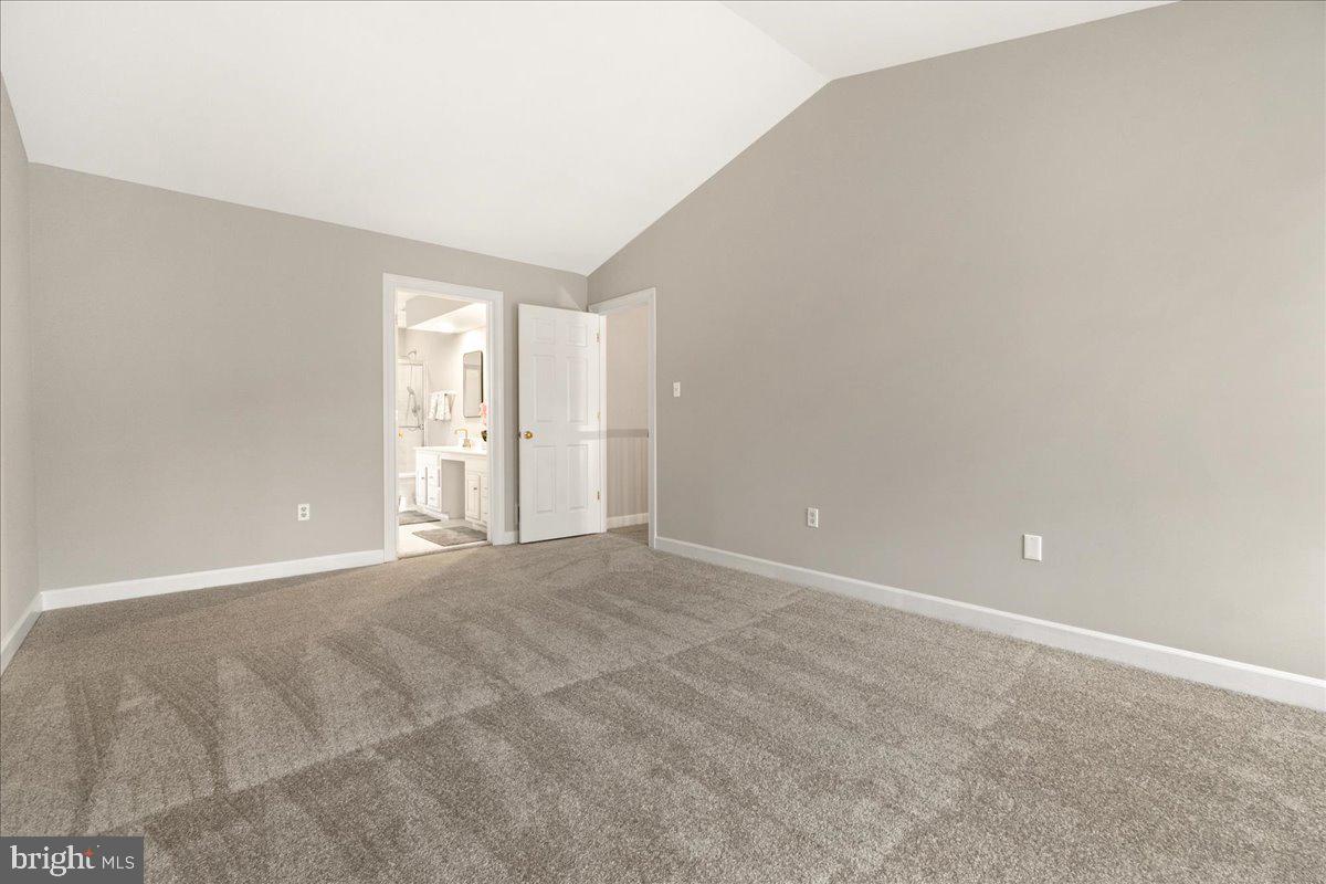 SPRING RIDGE - Residential