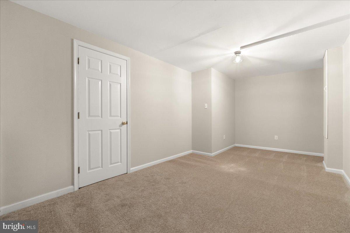 SPRING RIDGE - Residential