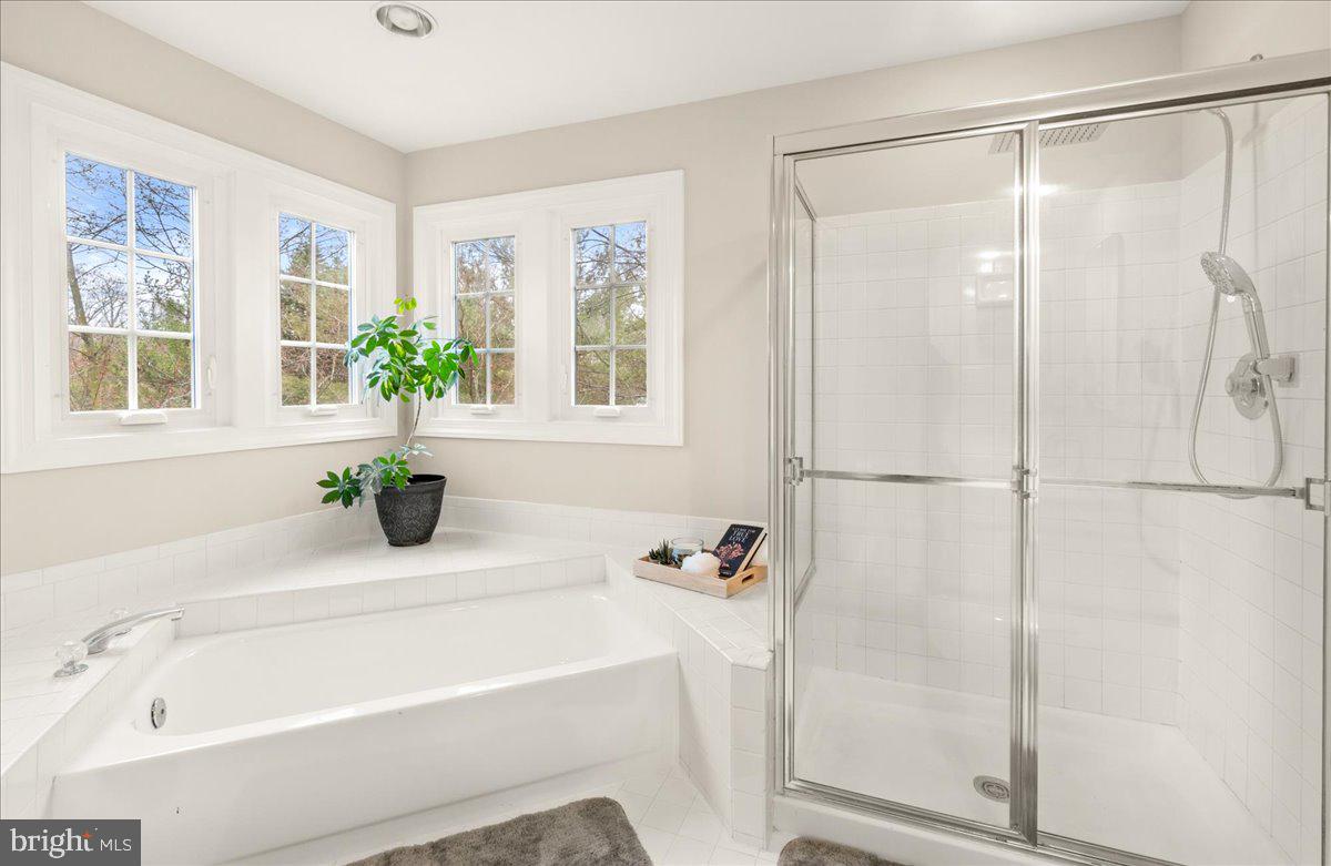 SPRING RIDGE - Residential