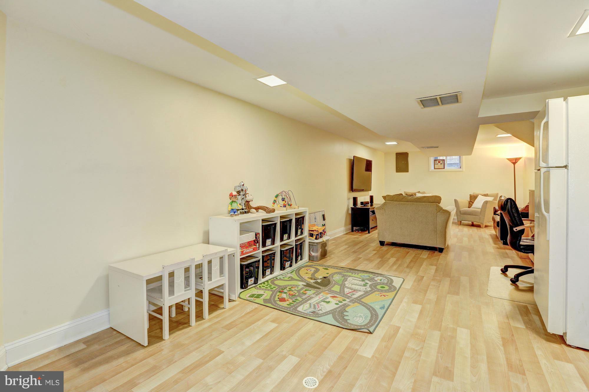 CONNECTICUT AVENUE ESTATES - Residential