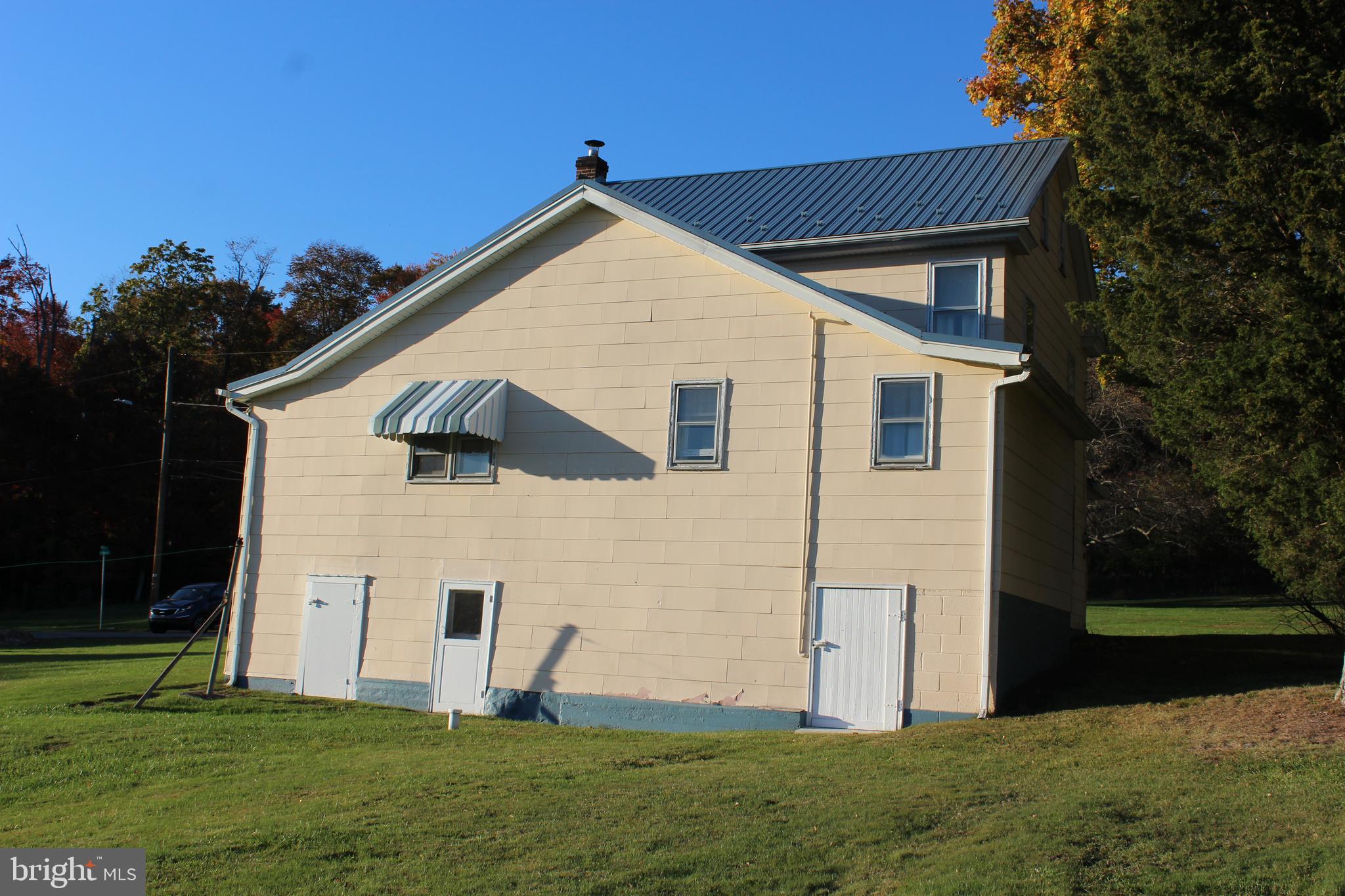 WILLIAMSTOWN - Residential