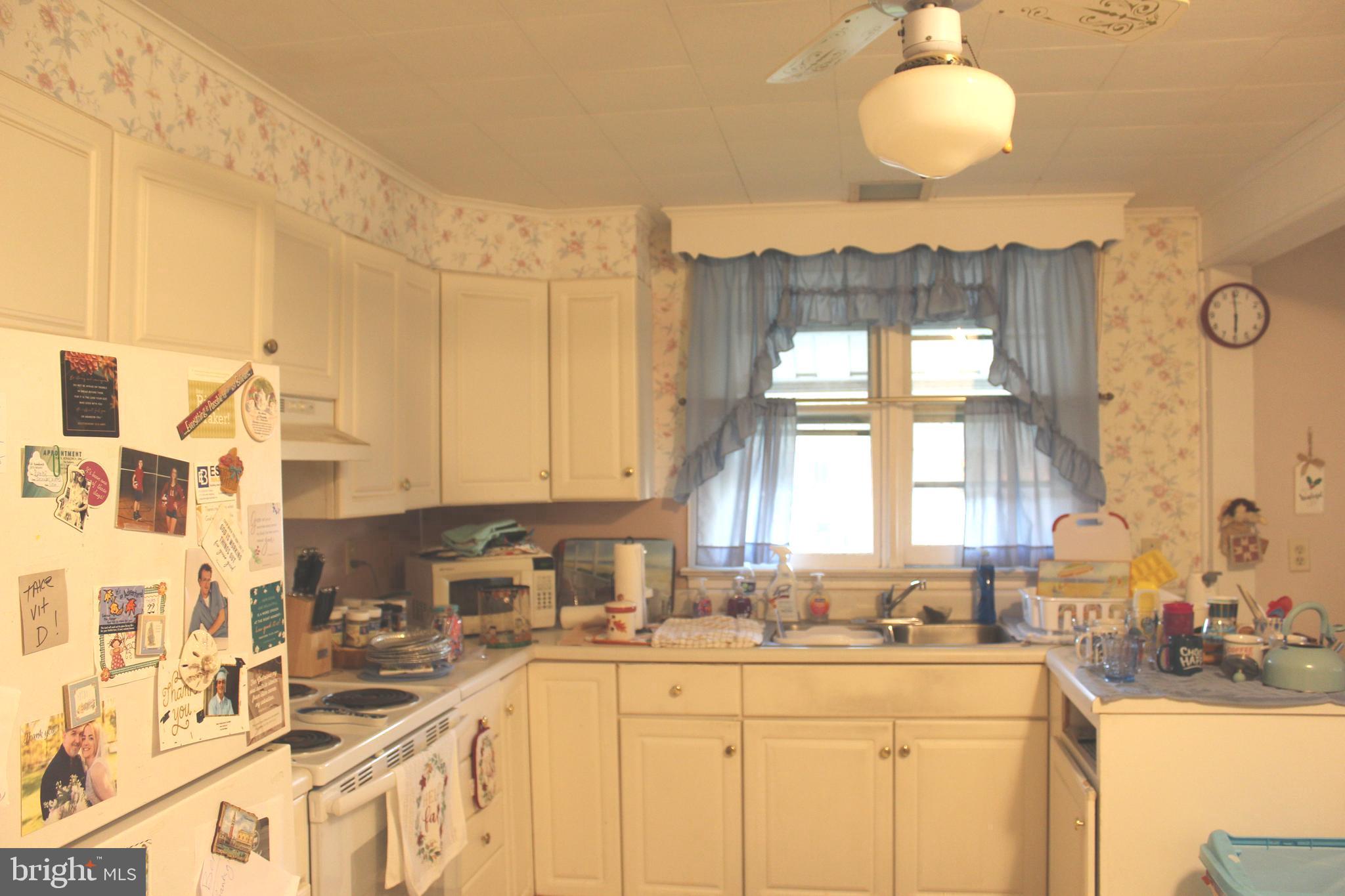 WILLIAMSTOWN - Residential