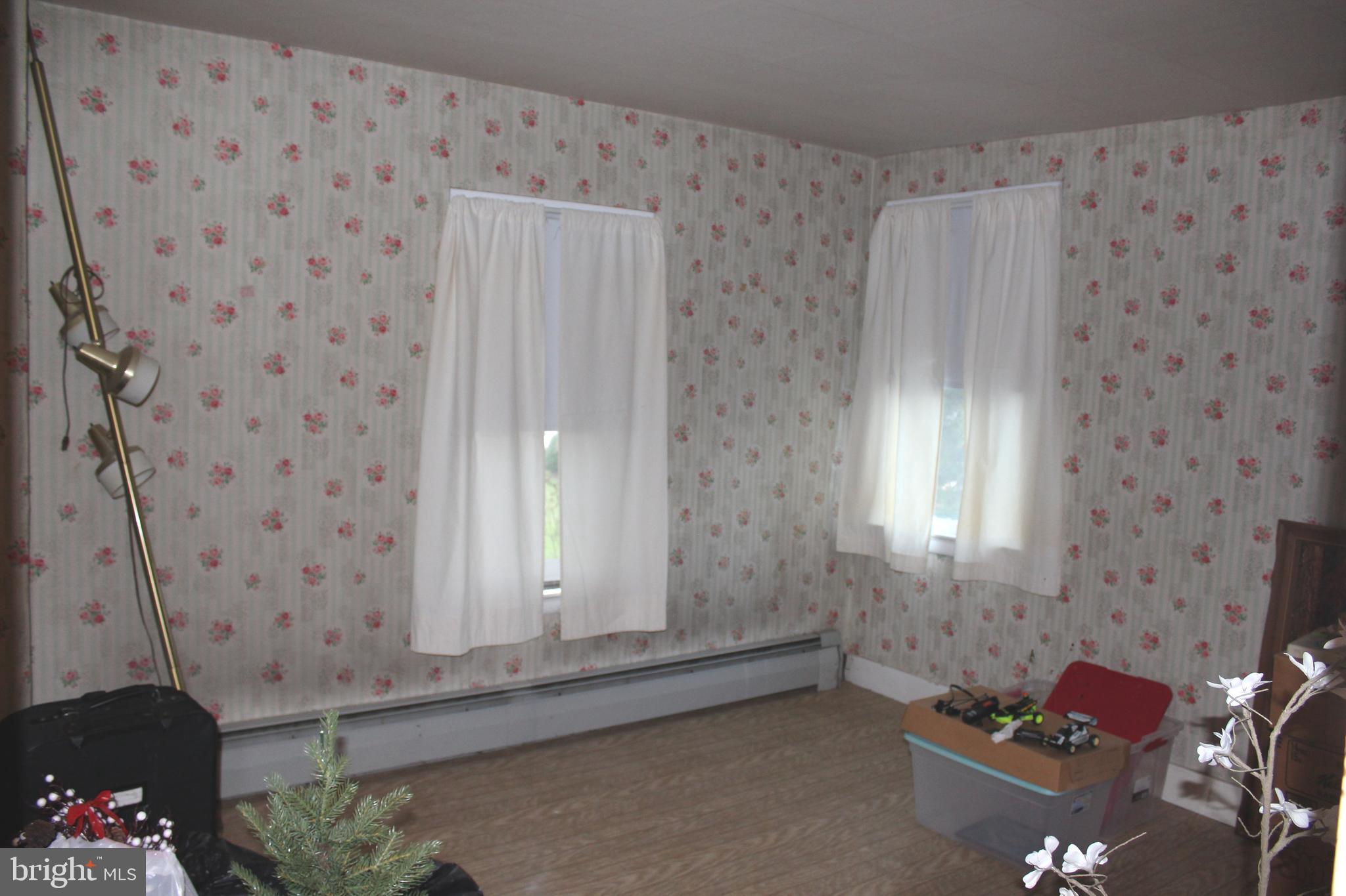 WILLIAMSTOWN - Residential