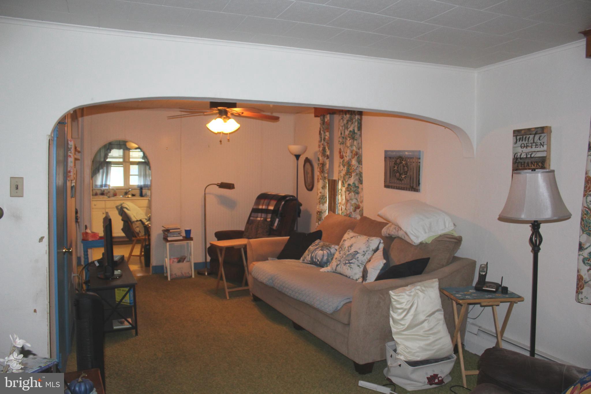 WILLIAMSTOWN - Residential