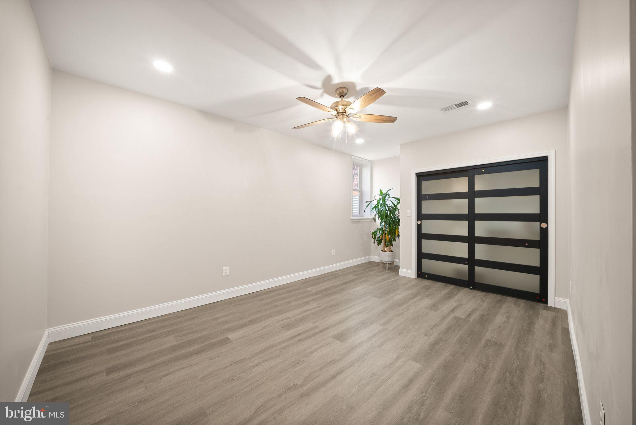 DOMINION VALLEY COUNTRY CLUB - Residential
