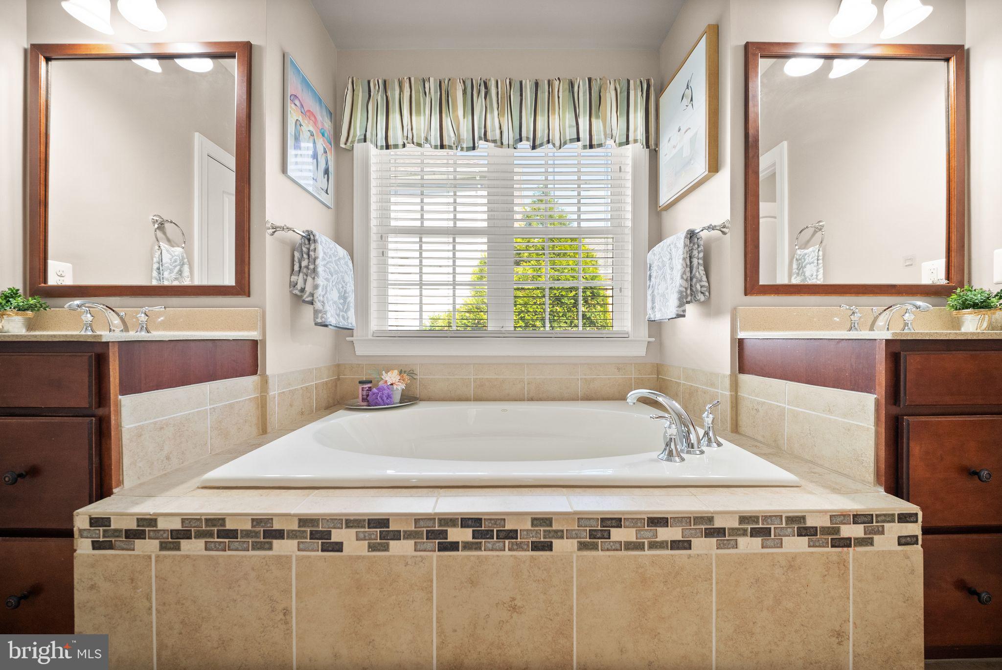 DOMINION VALLEY COUNTRY CLUB - Residential