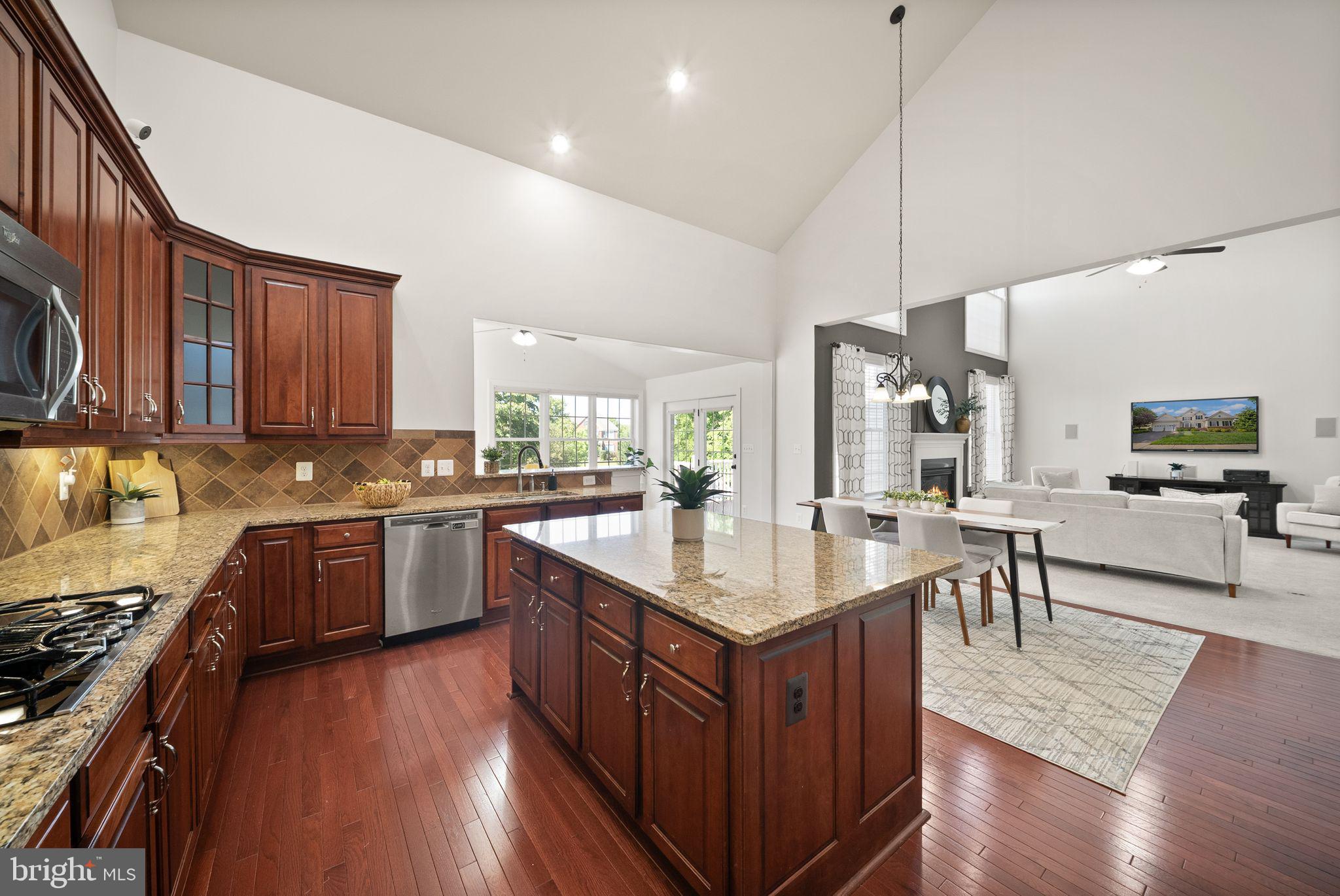 DOMINION VALLEY COUNTRY CLUB - Residential