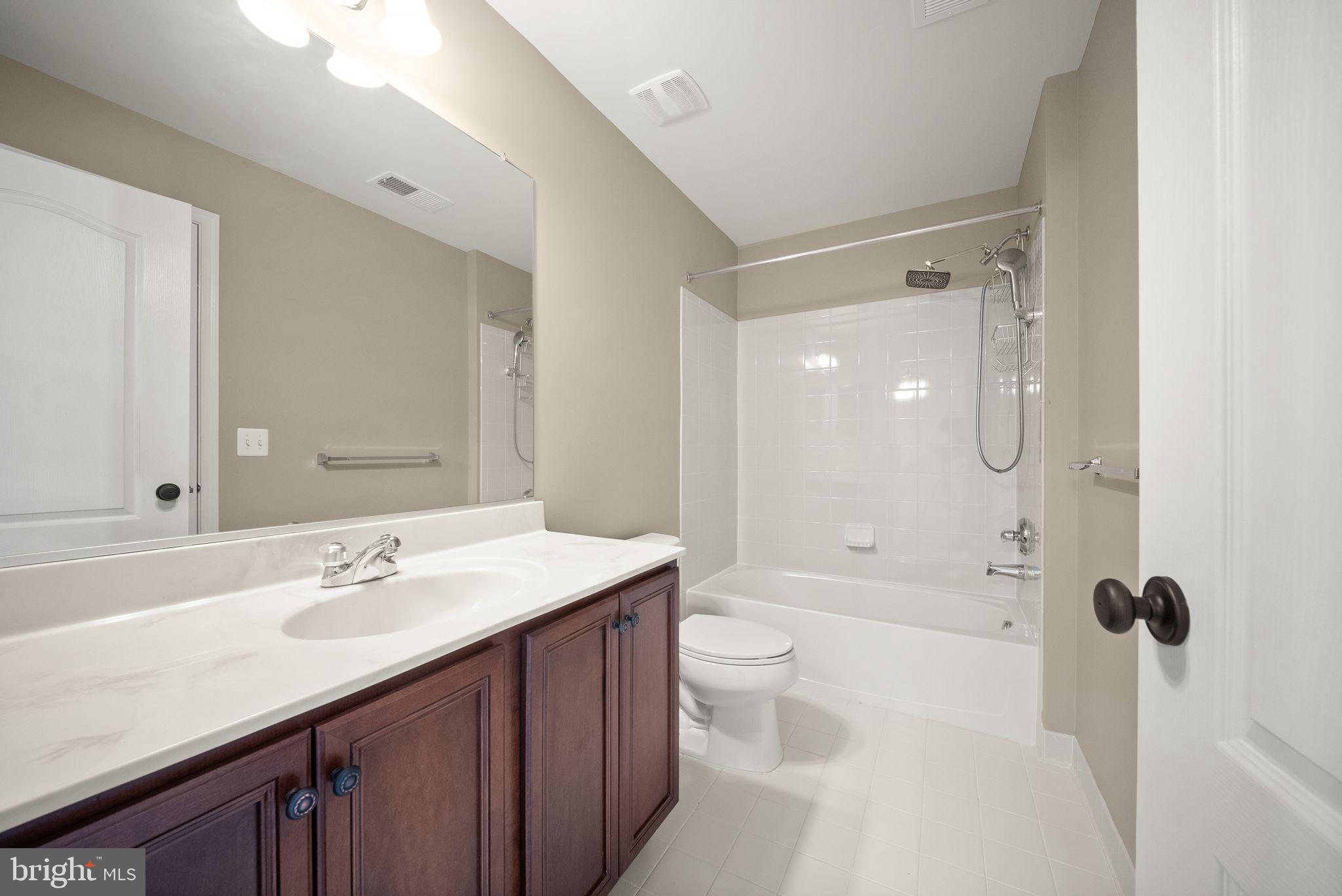 DOMINION VALLEY COUNTRY CLUB - Residential