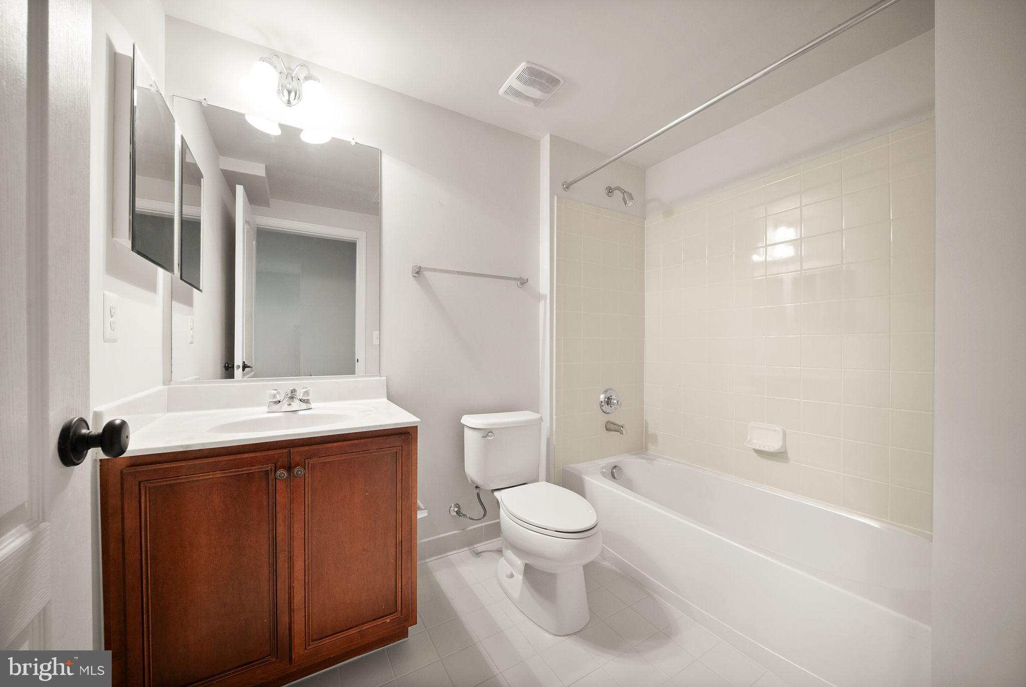 DOMINION VALLEY COUNTRY CLUB - Residential