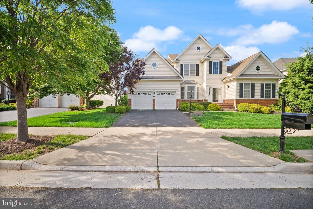Photo of 4664 Glass Mountain Way, HAYMARKET, VA 20169 (MLS # VAPW2120530)