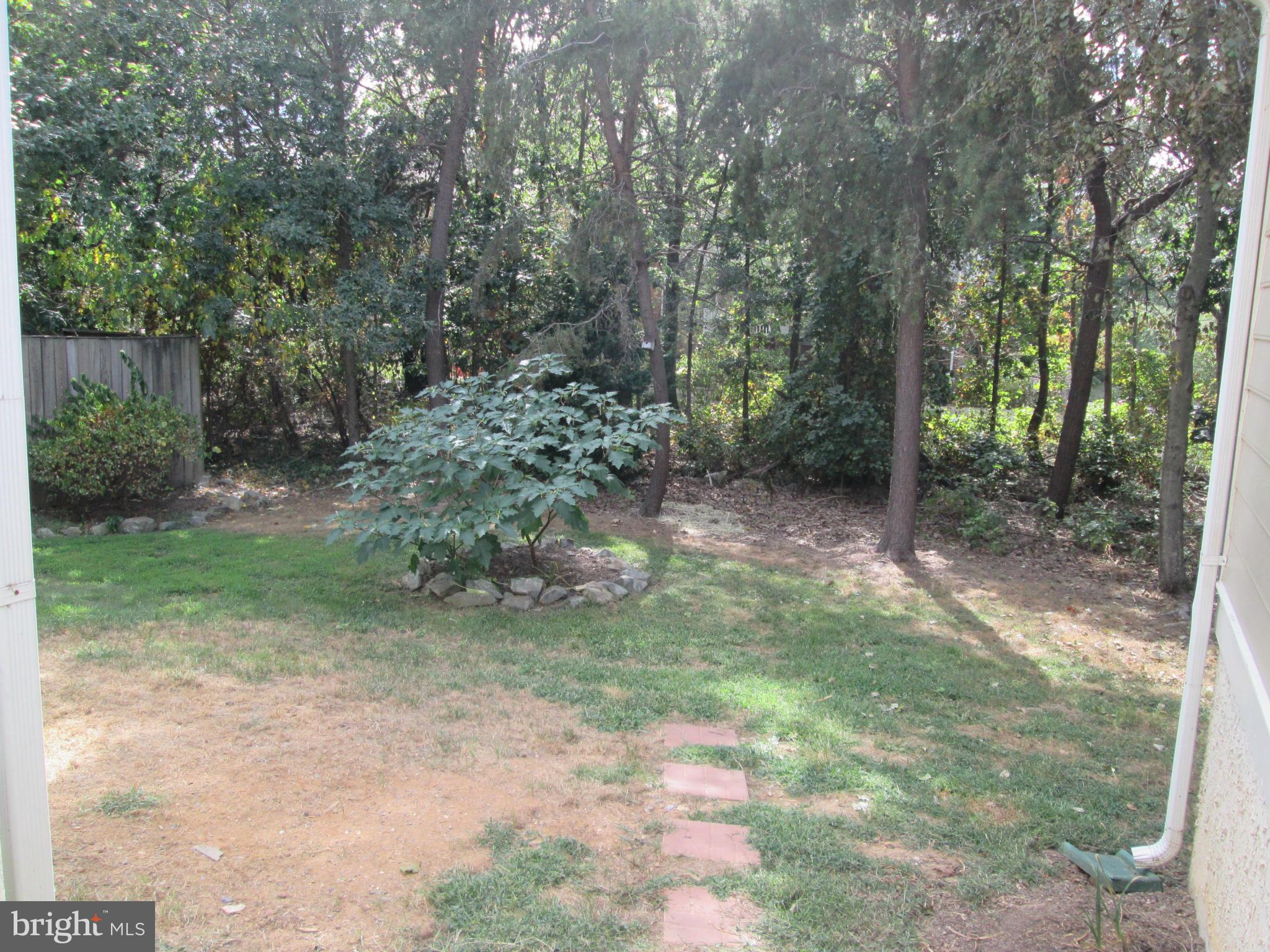 KENTLANDS HILL DISTRICT - Residential Lease