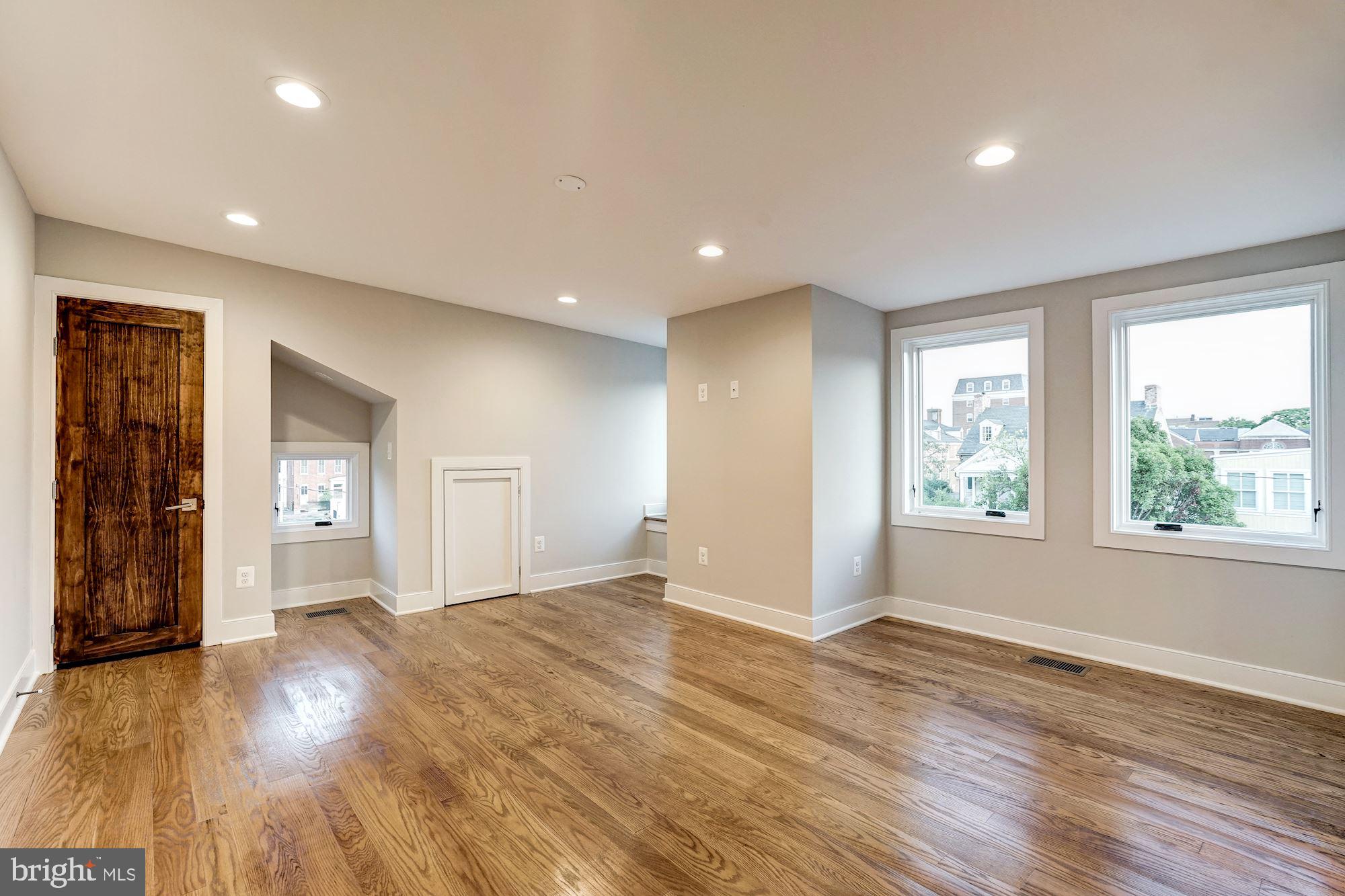 CARRIAGE WORKS - Residential