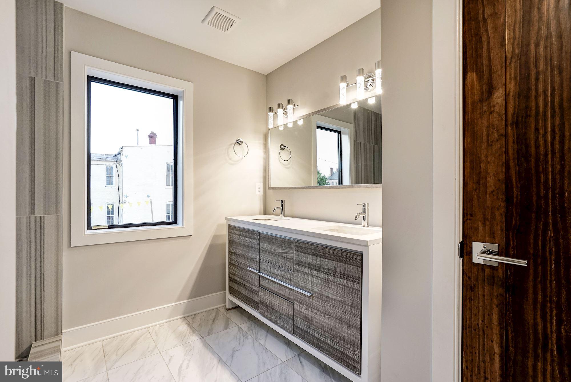 CARRIAGE WORKS - Residential