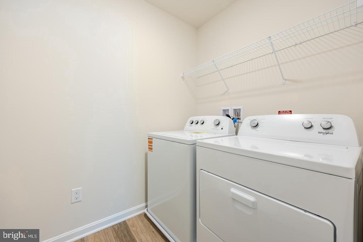 WEST WIND - Residential Lease