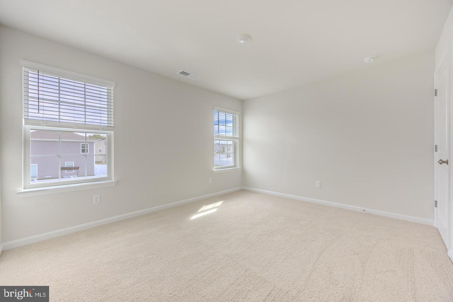 WEST WIND - Residential Lease