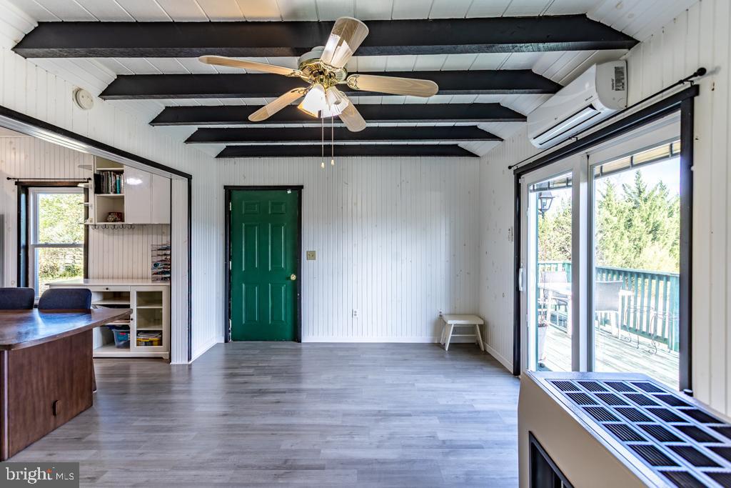 GRETCHEN ACRES - Residential