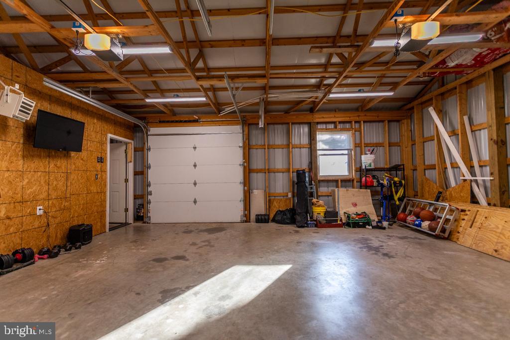 GRETCHEN ACRES - Residential