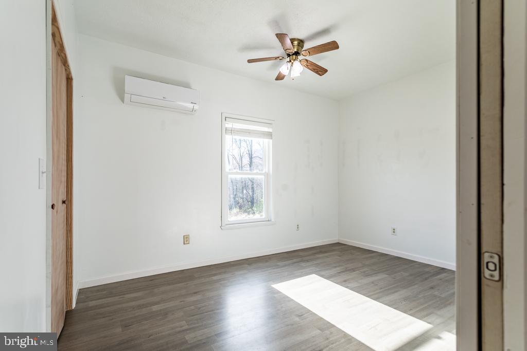 GRETCHEN ACRES - Residential