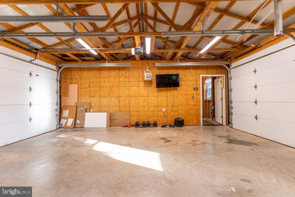 GRETCHEN ACRES - Residential