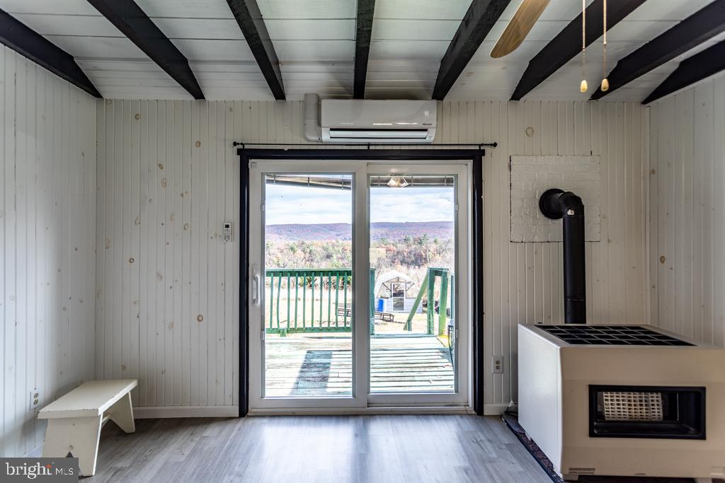 GRETCHEN ACRES - Residential