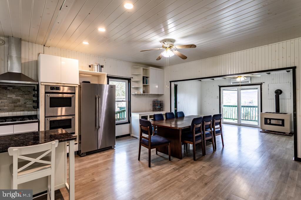 GRETCHEN ACRES - Residential