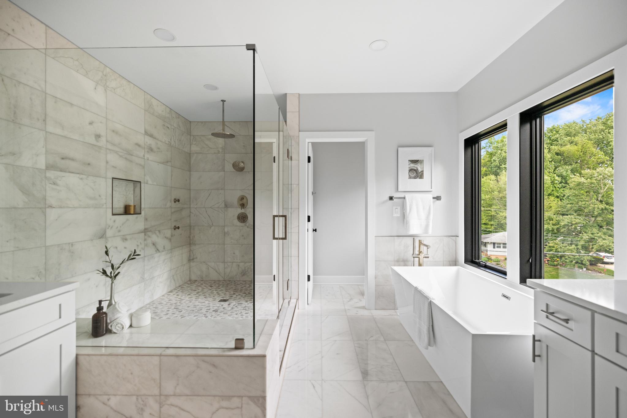 VIENNA WOODS - Residential