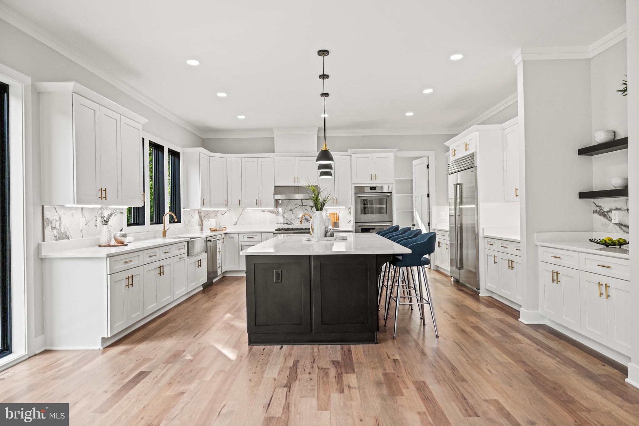 VIENNA WOODS - Residential