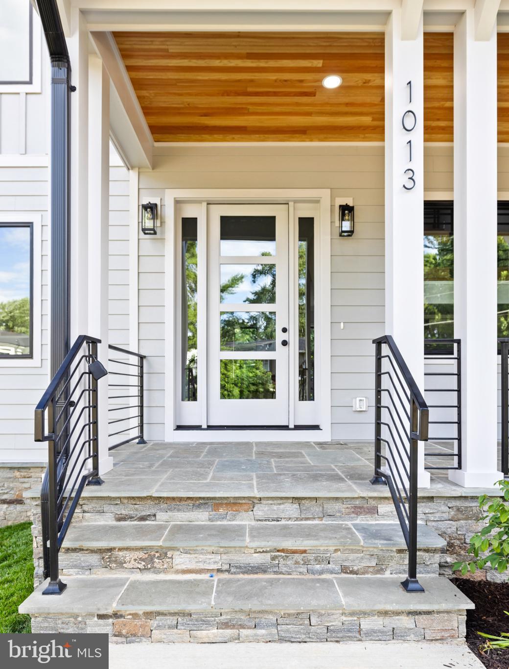 VIENNA WOODS - Residential