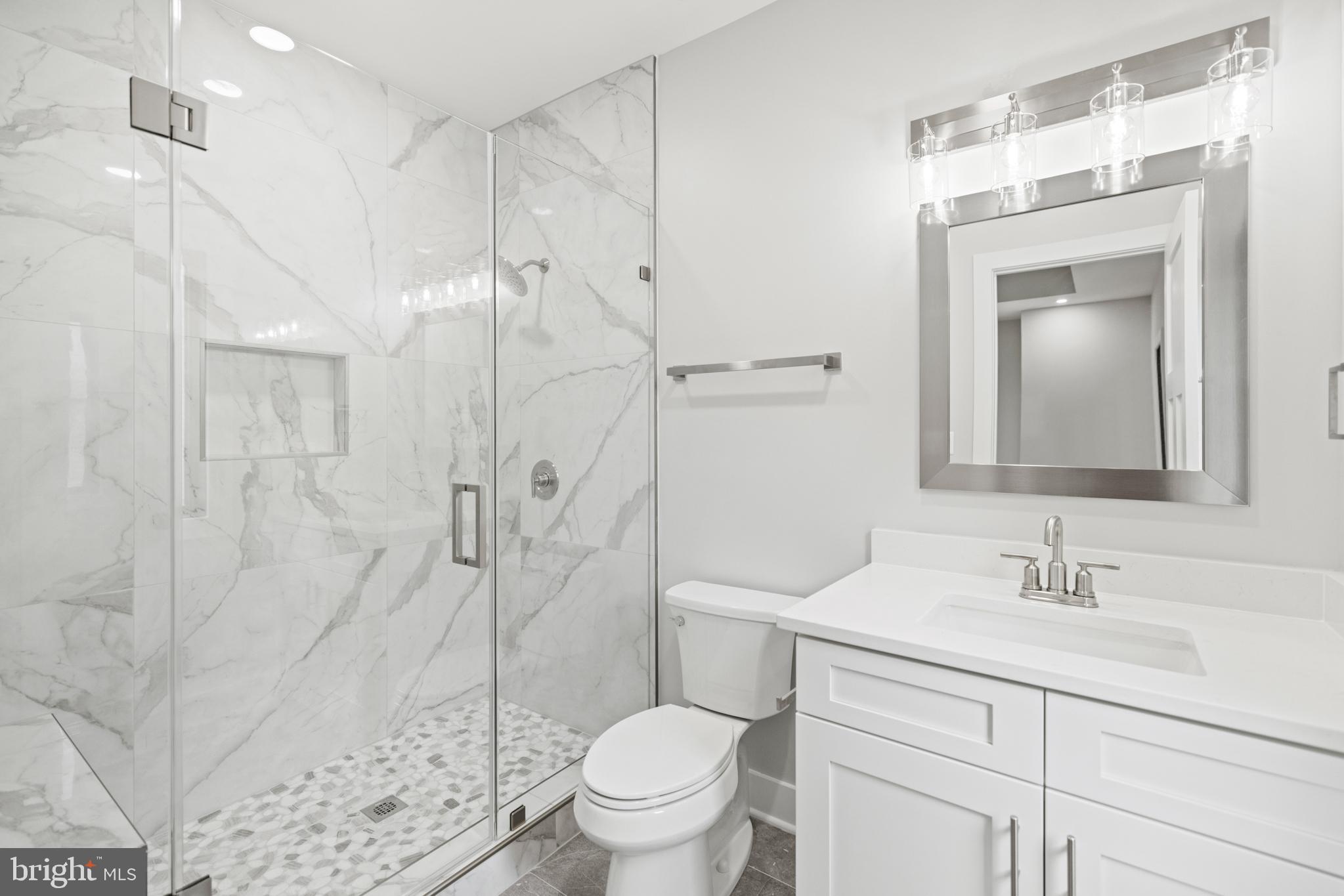 VIENNA WOODS - Residential