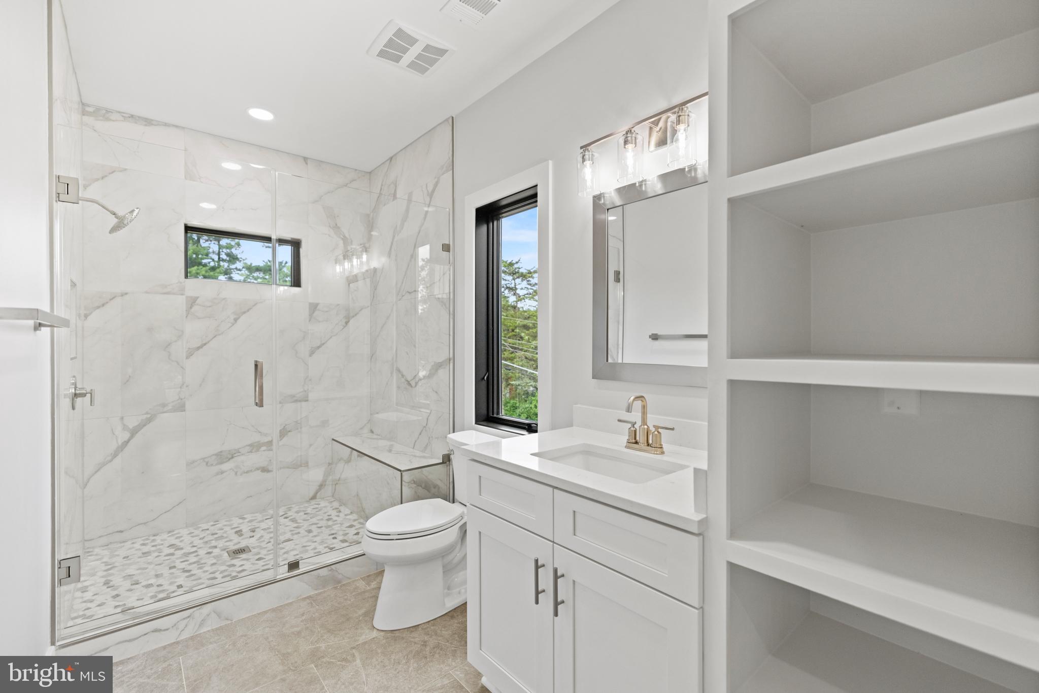 VIENNA WOODS - Residential