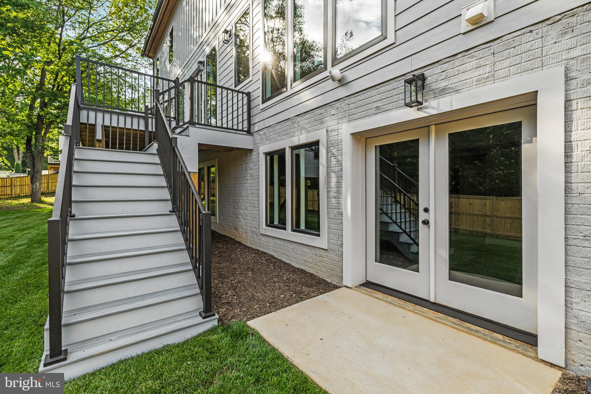 VIENNA WOODS - Residential