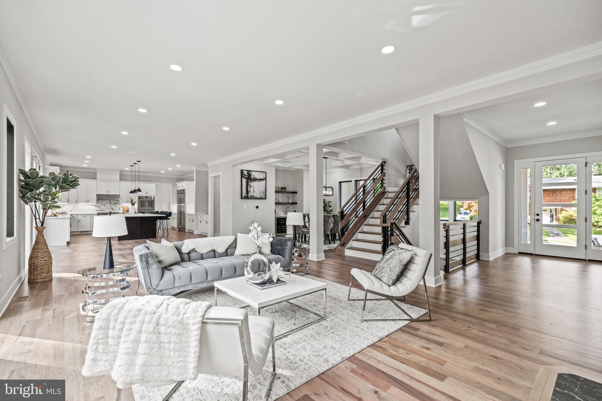 VIENNA WOODS - Residential