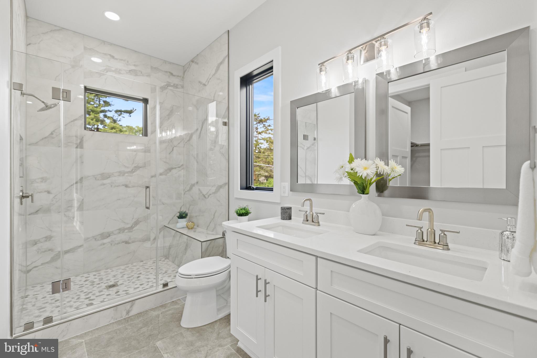 VIENNA WOODS - Residential