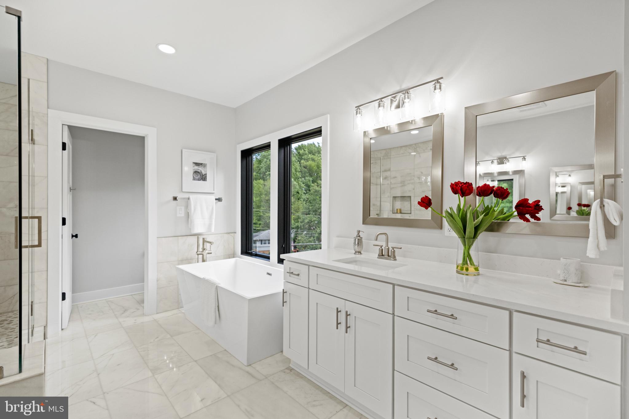 VIENNA WOODS - Residential