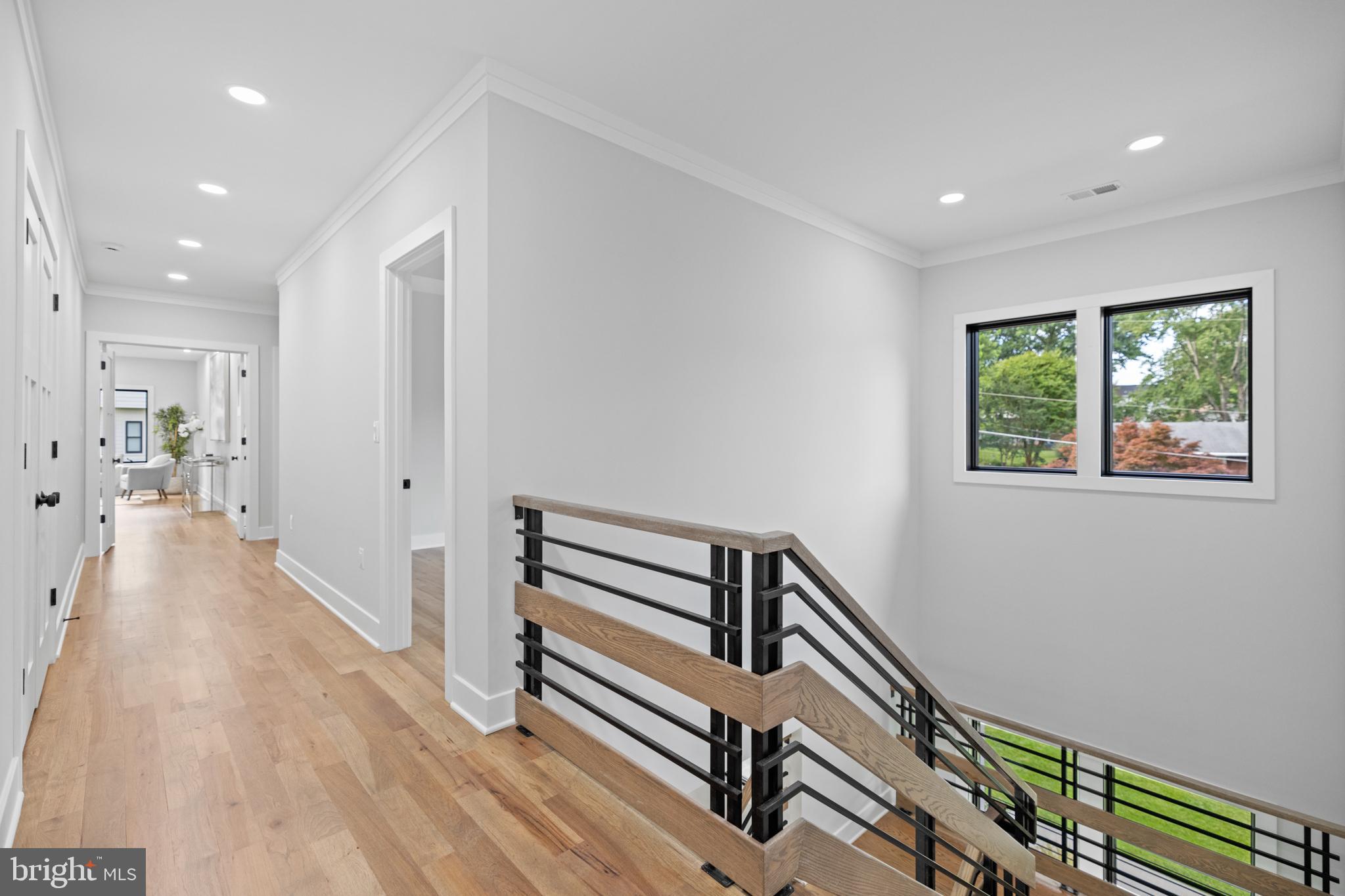 VIENNA WOODS - Residential