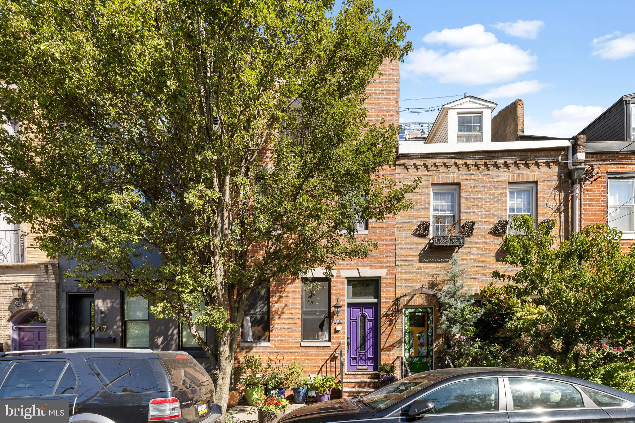 QUEEN VILLAGE - Residential