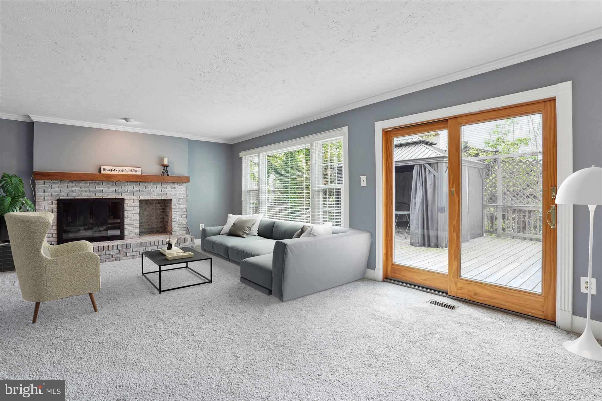 COUNTRYSIDE - Residential