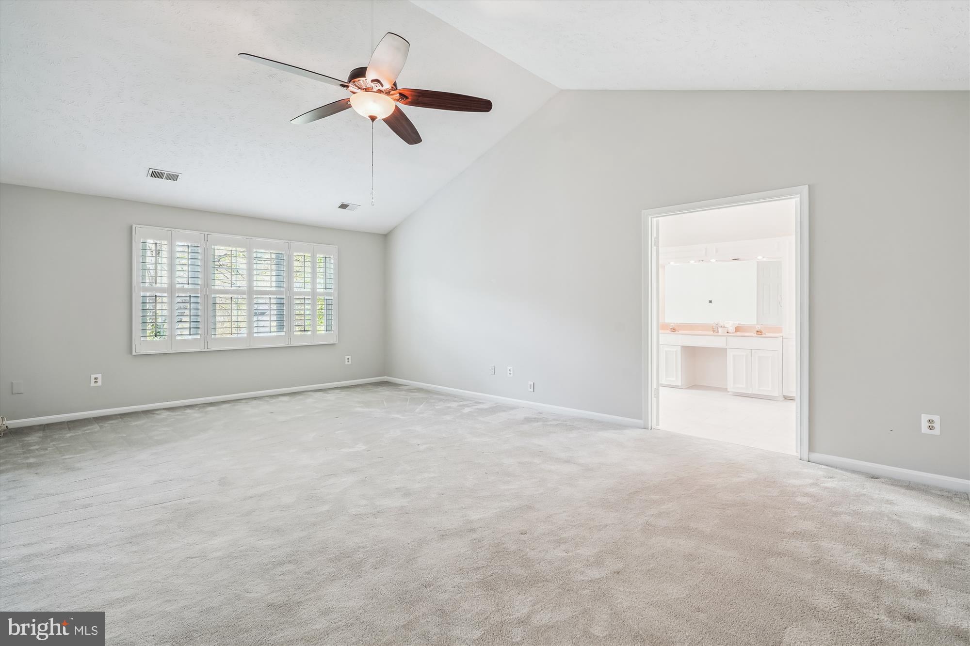 COUNTRYSIDE - Residential