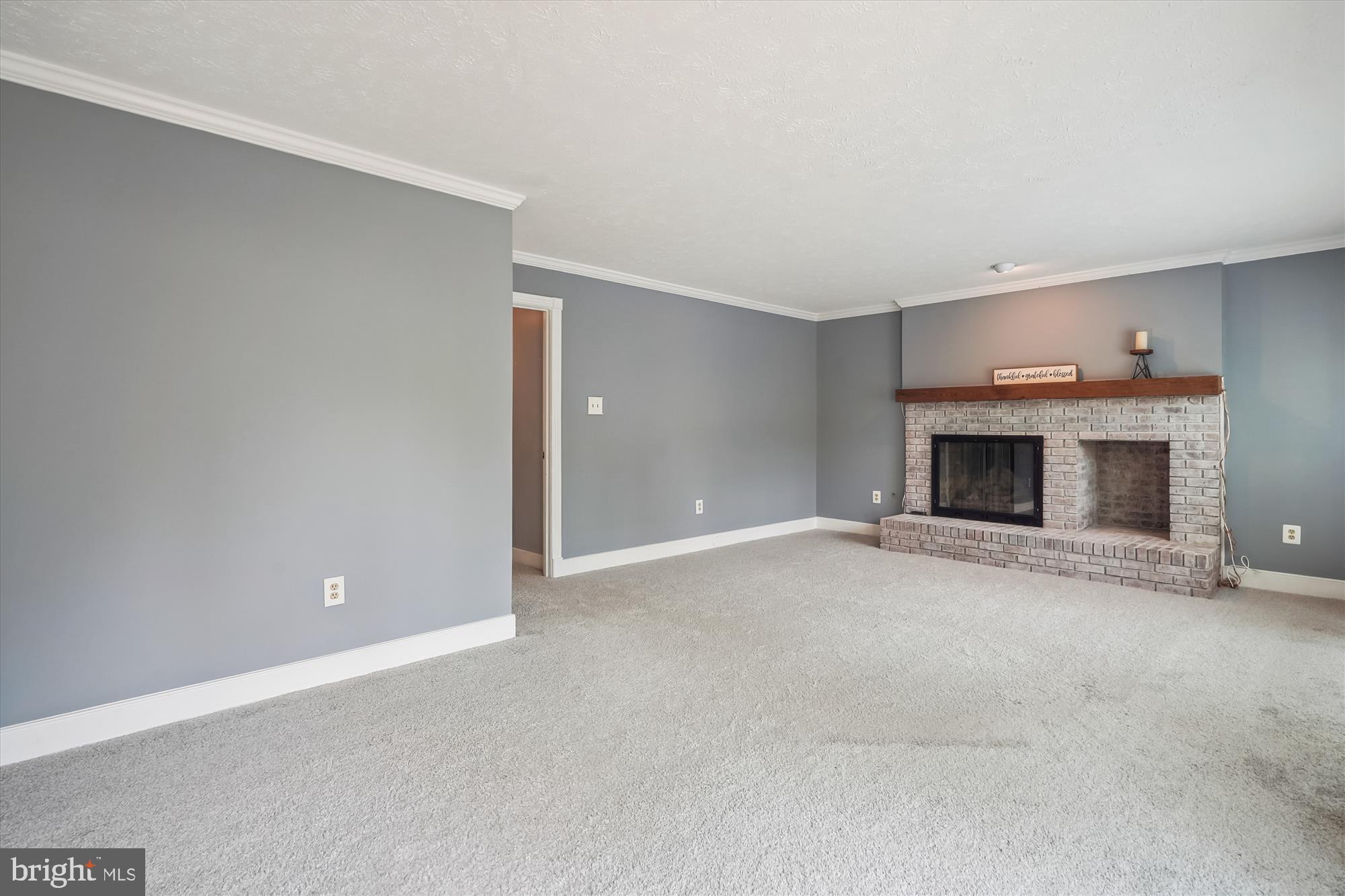 COUNTRYSIDE - Residential