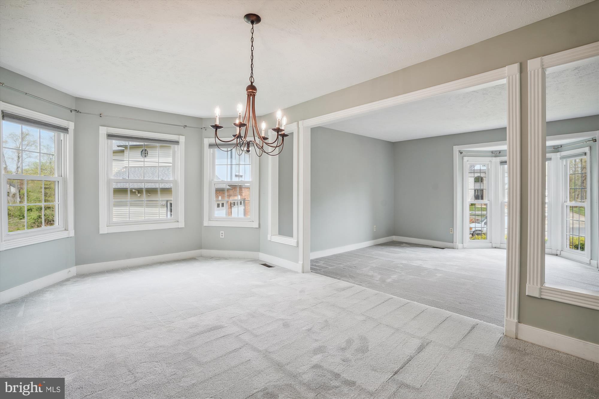 COUNTRYSIDE - Residential