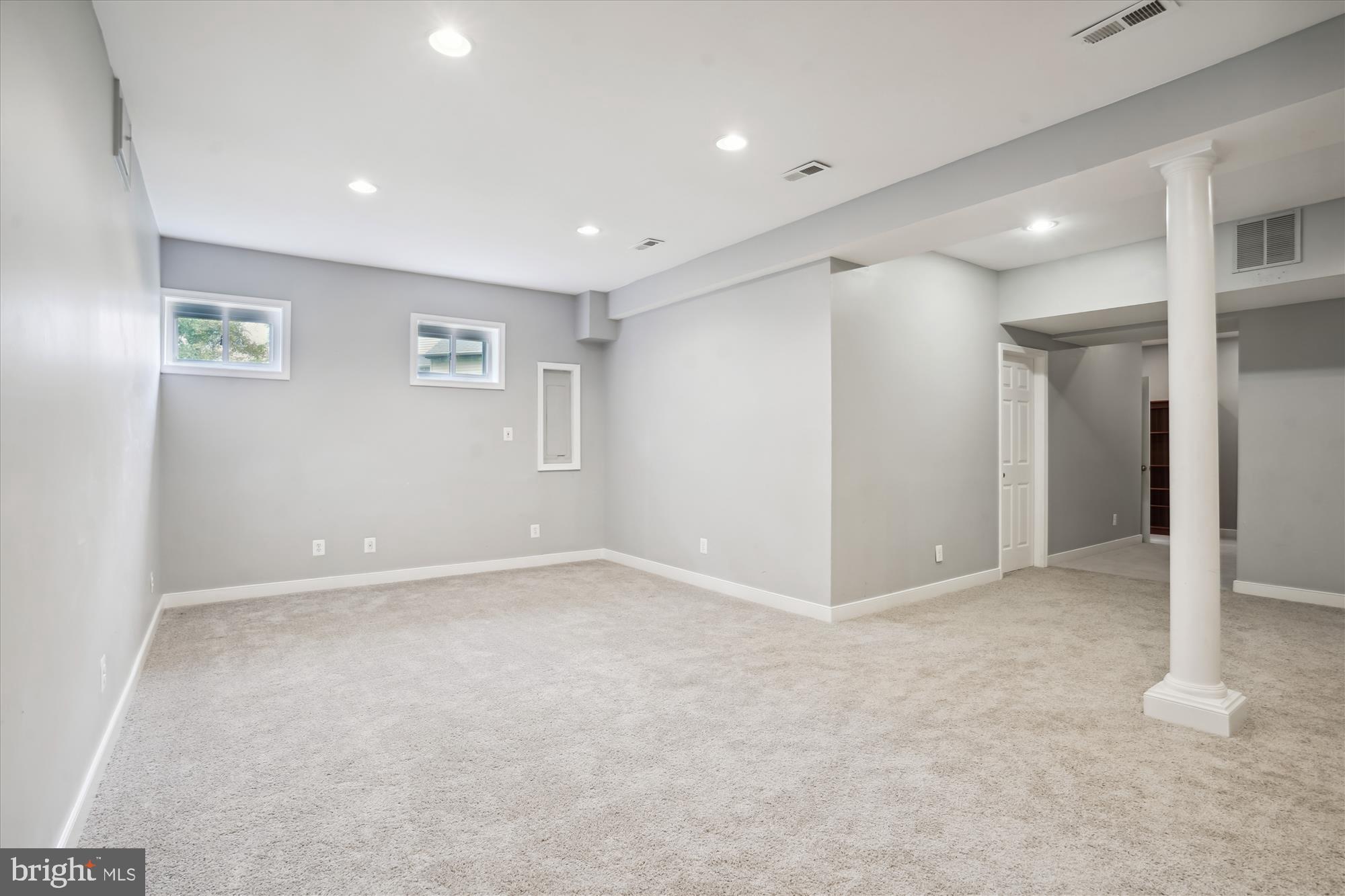 COUNTRYSIDE - Residential