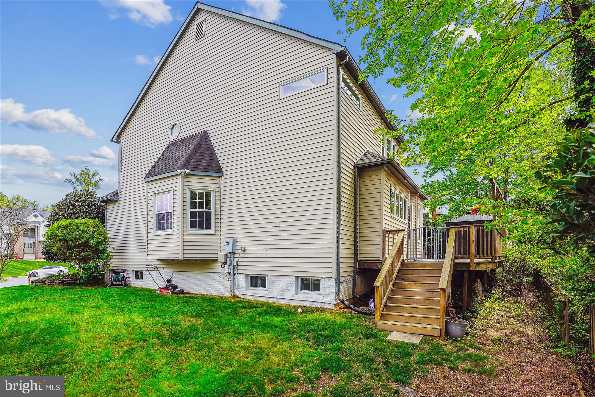 COUNTRYSIDE - Residential