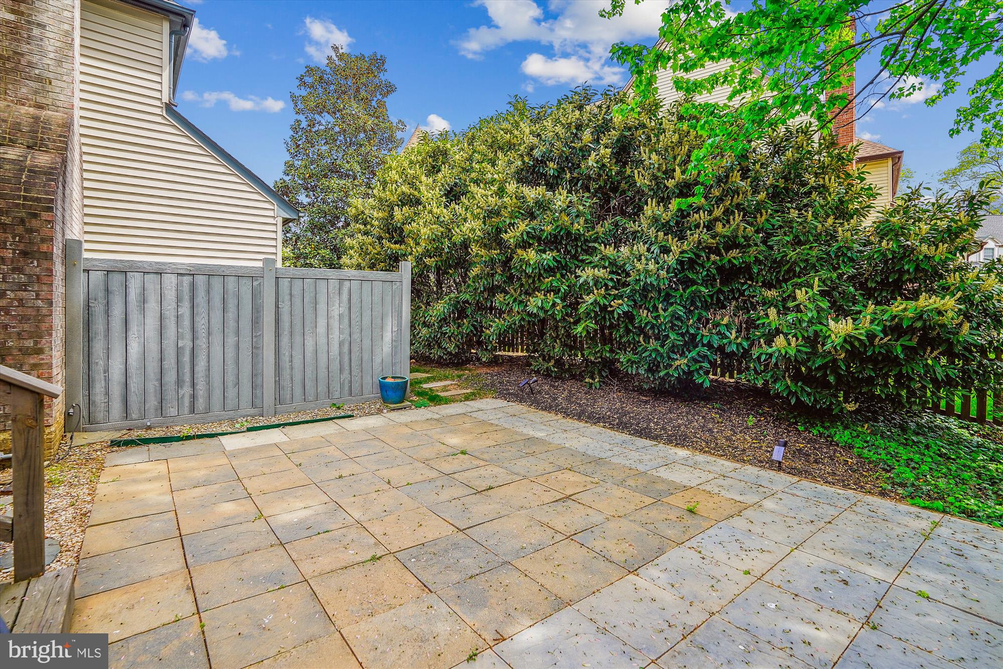 COUNTRYSIDE - Residential